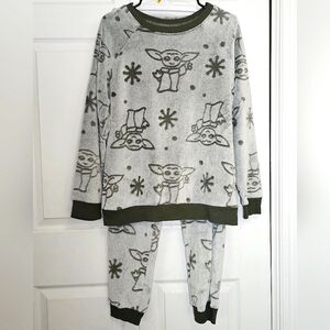 Star Wars Mandalorian Fleece Pajama Set Medium Olive Green Winter Warm‎ Lounge